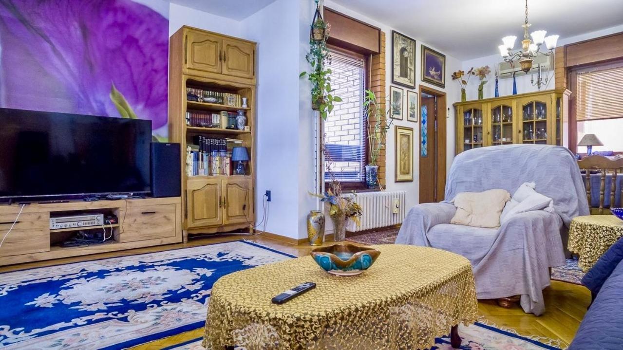 100 M2 Apartment In The Diplomatic Area 베오그라드 외부 사진